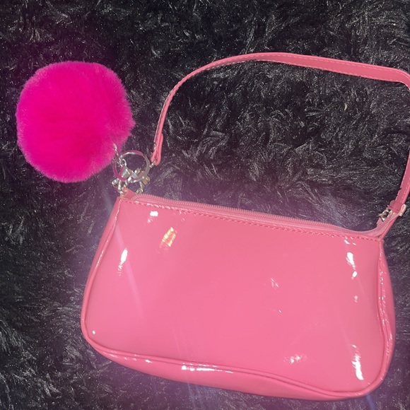 Pink Y2K purse with added fluffy dark pink clip on - Picture 2 of 2